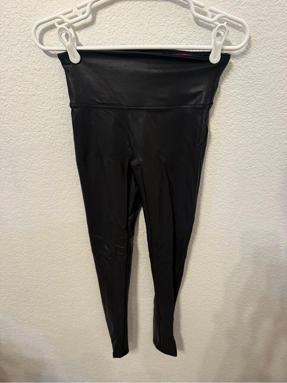 SPANX Faux Leather Leggings Women’s Medium Petite M Black High Rise Shaping